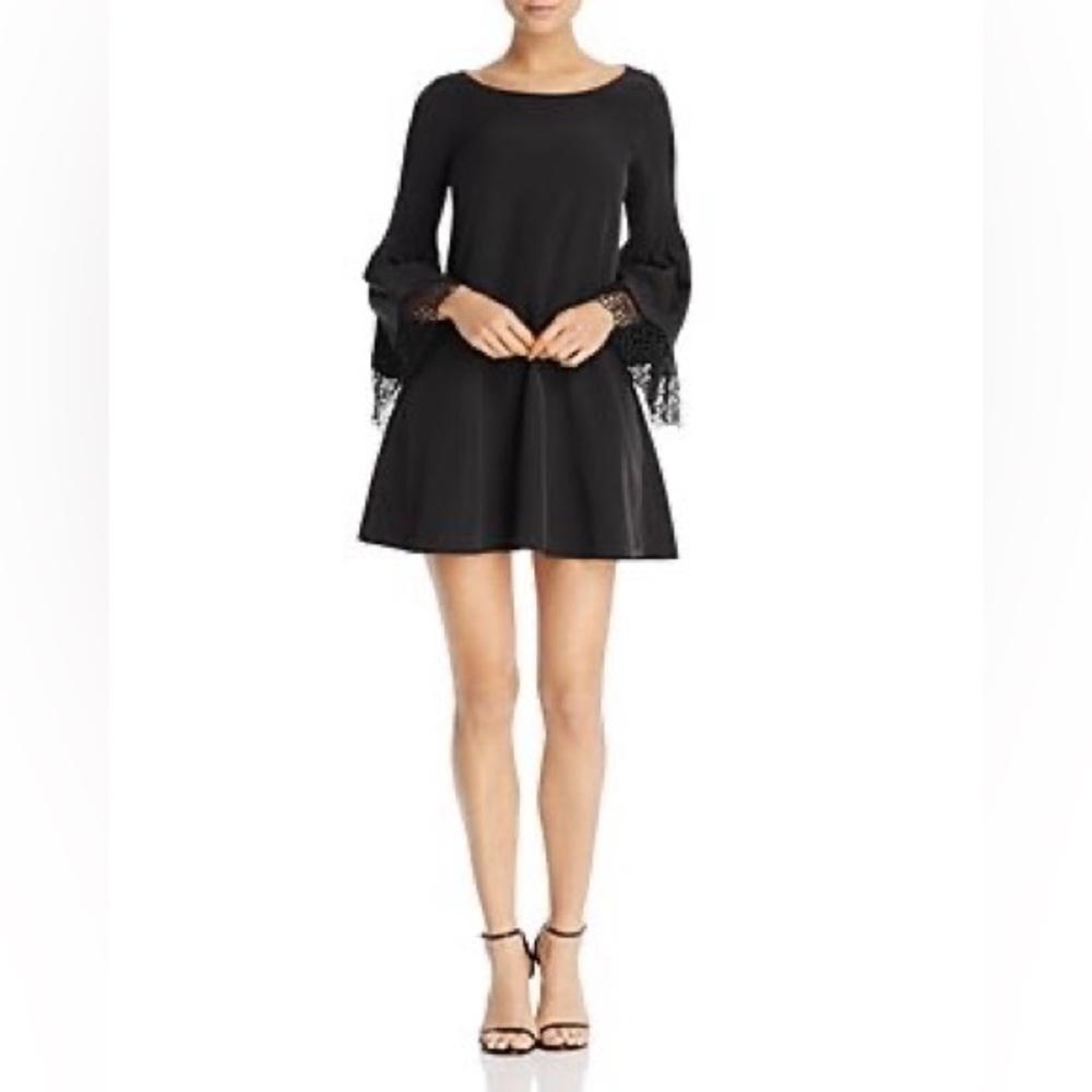 NEW Laundry by Shelli Segal Shift Dress